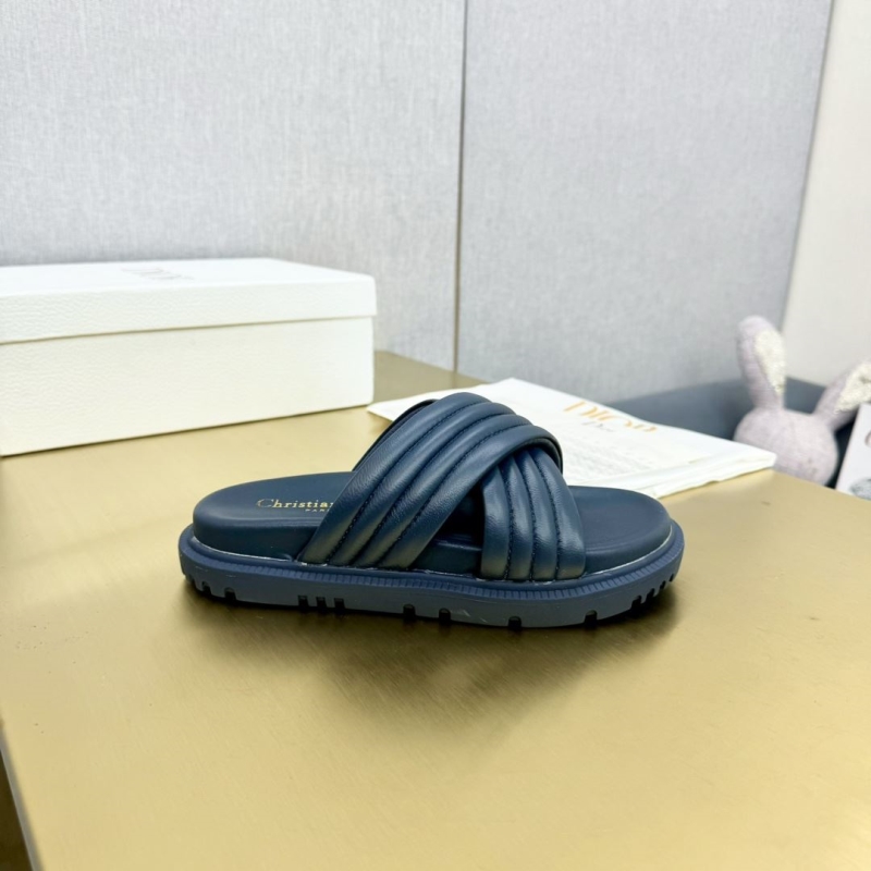 ch**an D*or slippers
